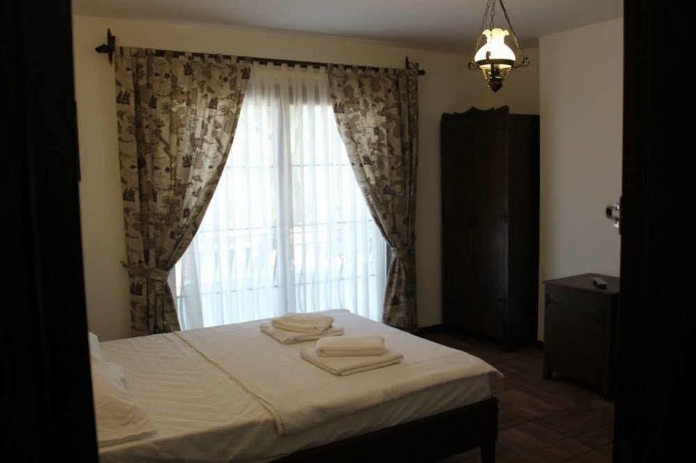 Kaptan Motel Siğacık Exteriér fotografie